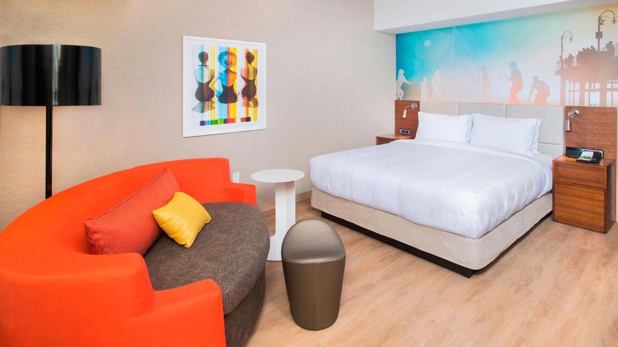 Courtyard By Marriott Santa Monica Hotel Exterior foto