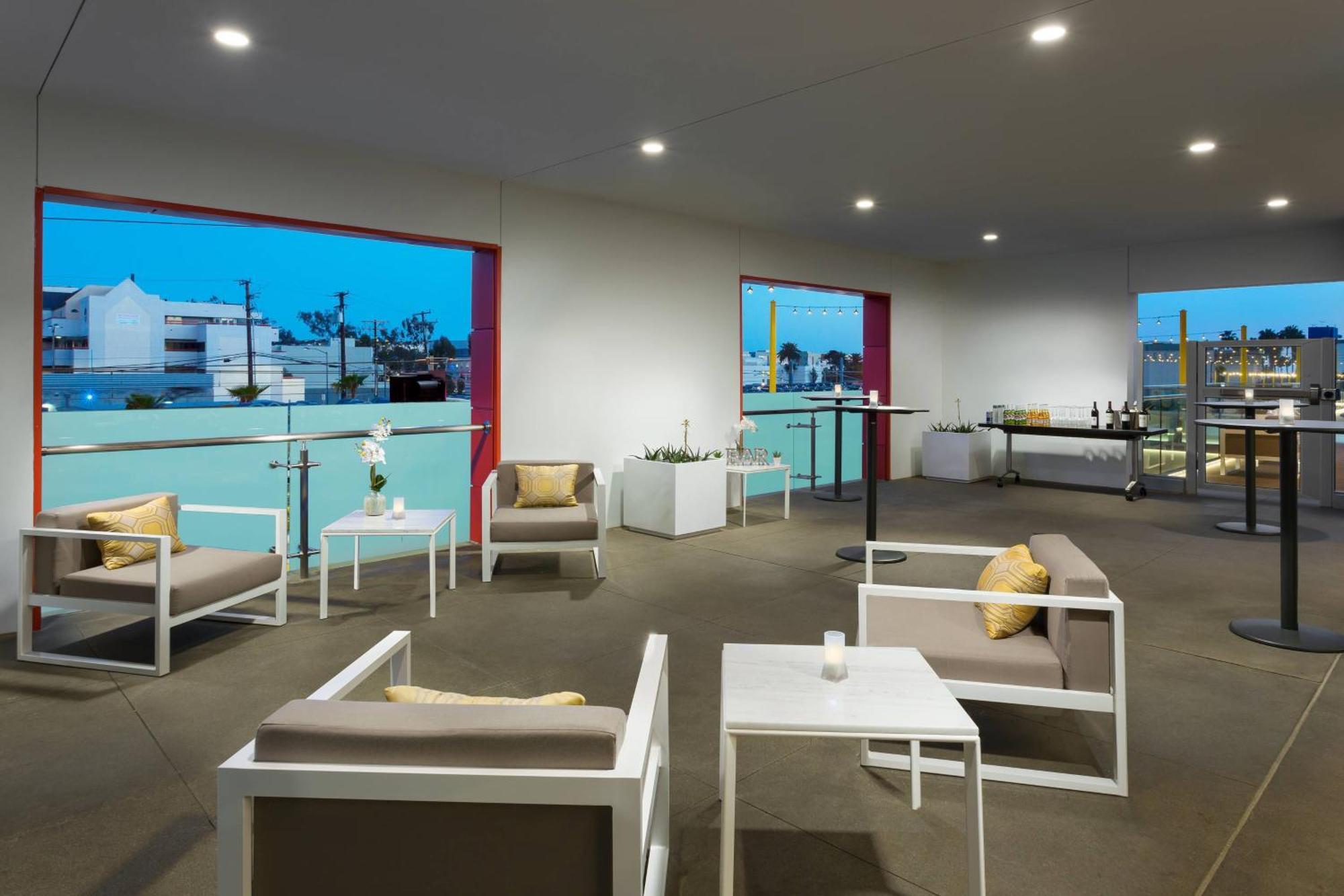 Courtyard By Marriott Santa Monica Hotel Exterior foto