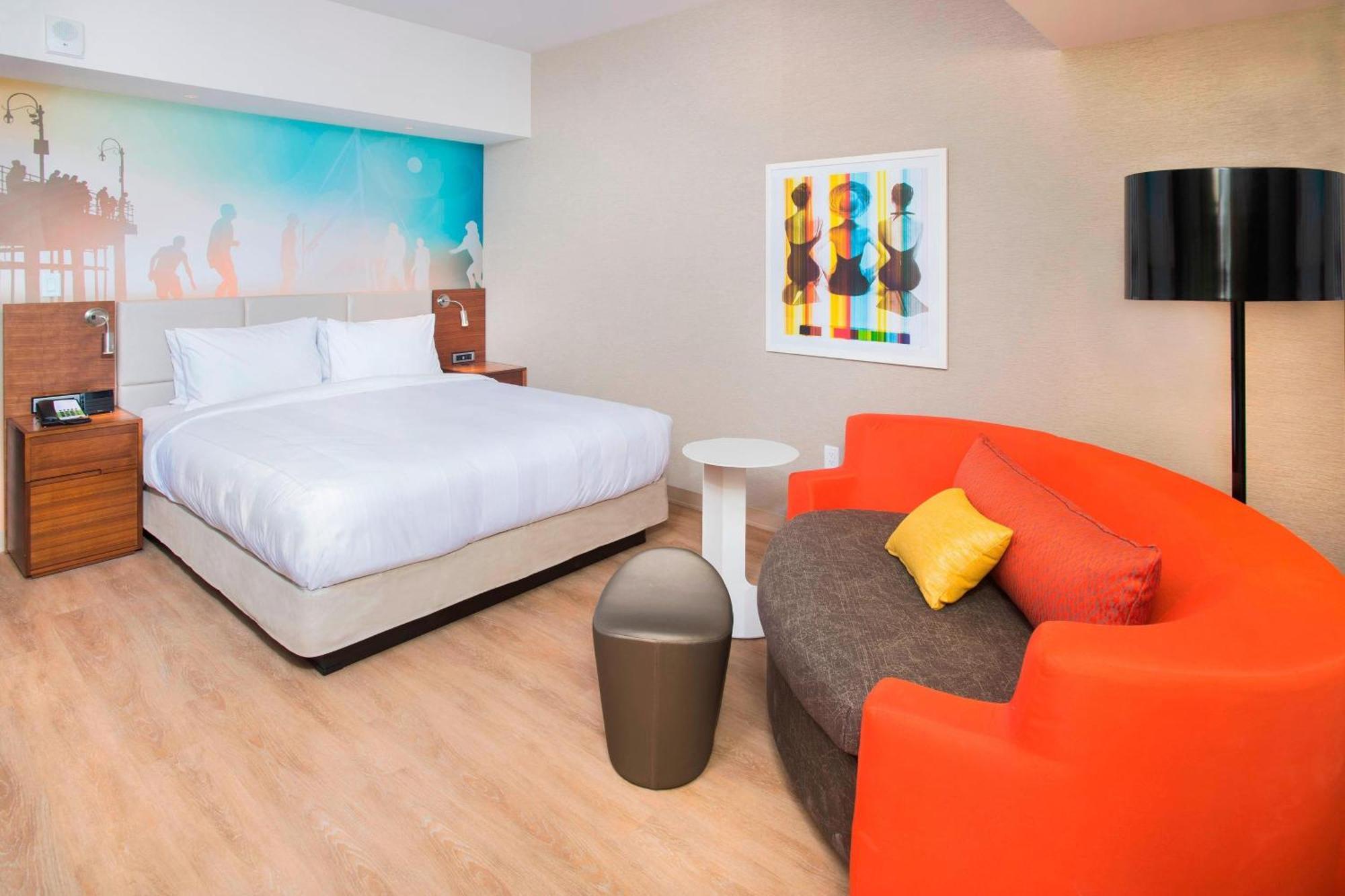 Courtyard By Marriott Santa Monica Hotel Exterior foto