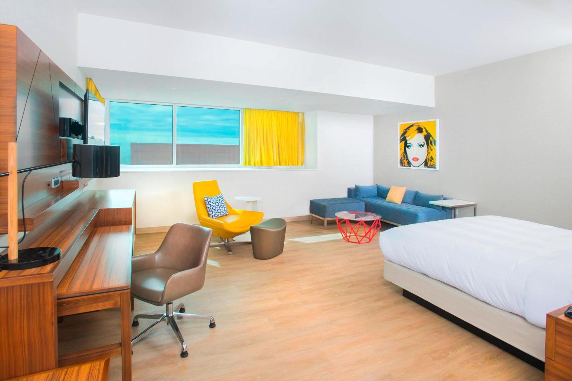 Courtyard By Marriott Santa Monica Hotel Exterior foto